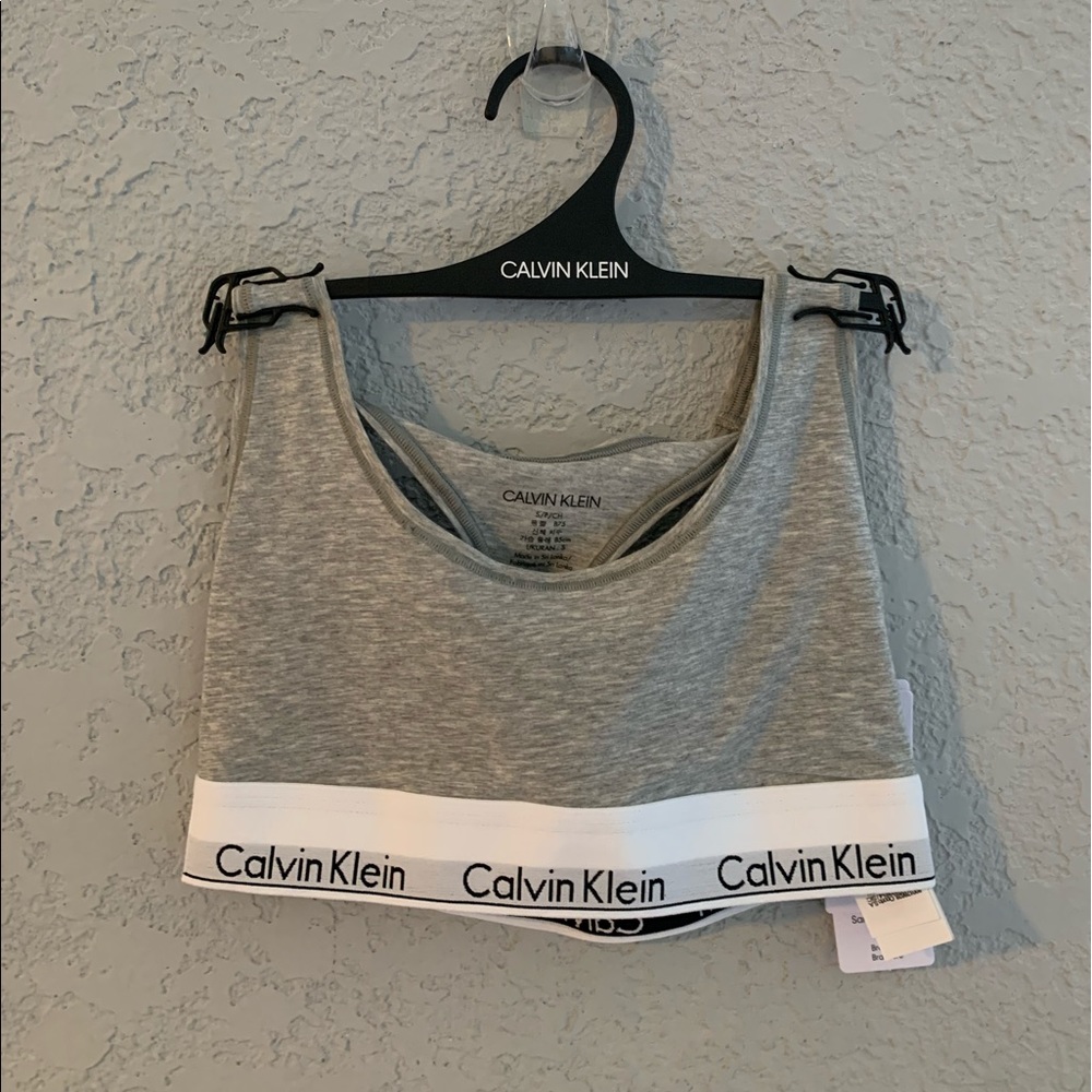 😊Calvin Klein bra  unlined Size S